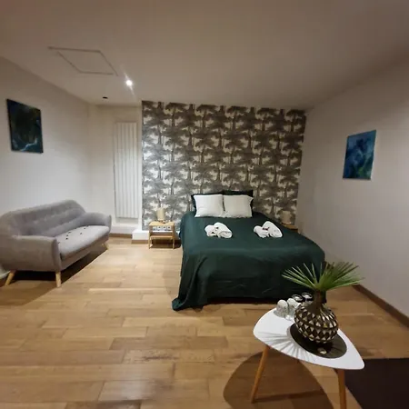 Luxury Jacuzzi Bed & Breakfast