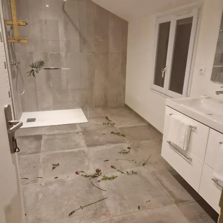 Luxury Jacuzzi Bed & Breakfast *
